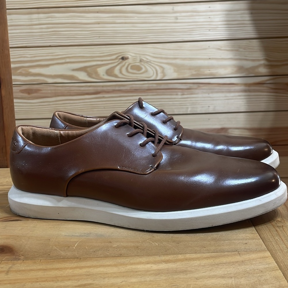 Guess Leather Dress Shoes Mens Rich Brown Excellent Almost New Condition 9.5 - Picture 3 of 10